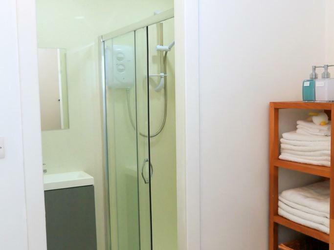 38 Broughton Road Apartment *